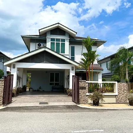 Bungalow In Exclusive Area